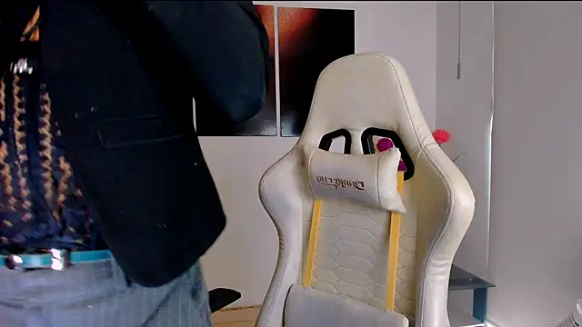 ScarlettMalbec online show from October 2025 10:10:01 PM