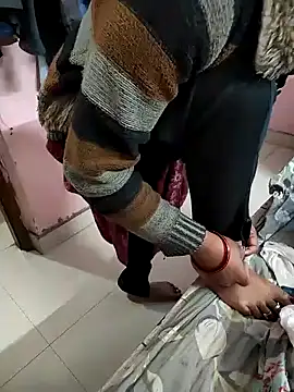 COUPLLE VILLAGE online show from February 2025 03:40:01 AM