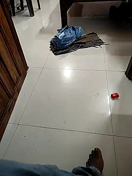 COUPLLE VILLAGE online show from December 2025 02:54:02 AM