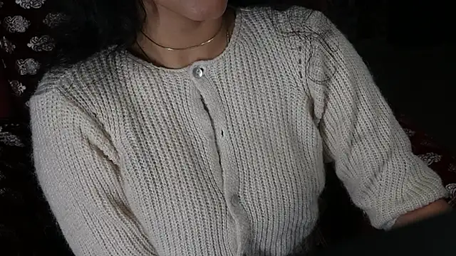 Snapshot of -AyeshaSinghania- chatting on February 2025 10:40:02 AM -AyeshaSinghania- online show from February 2025 10:40:02 AM