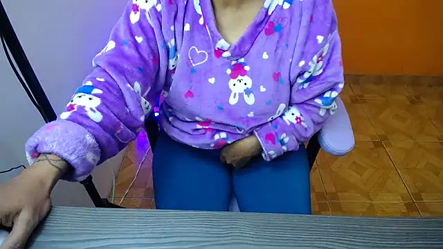 daleska ayala 1 online show from January 2025 10:03:01 PM