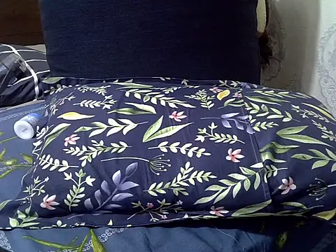 Snapshot of ivonito122 chatting on November 2025 06:44:02 PM ivonito122 online show from November 2025 06:44:02 PM