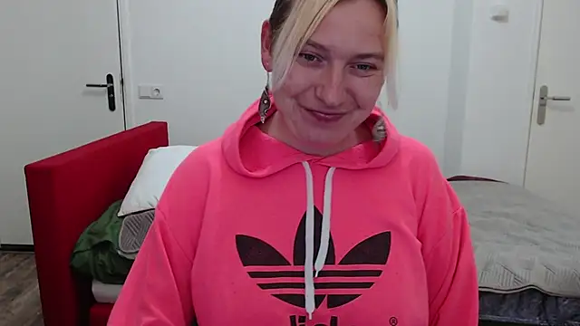 cumfun online show from February 2025 05:43:02 PM