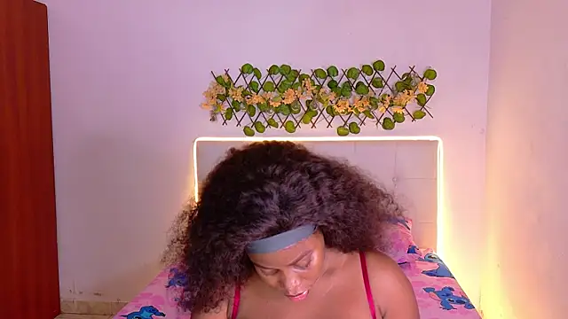 Snapshot of choco_dessert_ chatting on October 2025 05:33:02 AM choco dessert online show from October 2025 05:33:02 AM