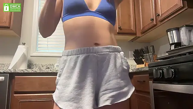 Snapshot of Cosmic_Rose chatting on October 2025 01:42:02 PM Cosmic Rose online show from October 2025 01:42:02 PM