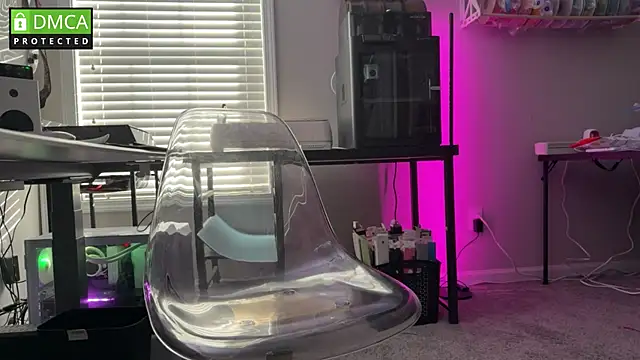 Snapshot of Cosmic_Rose chatting on December 2025 02:32:02 PM Cosmic Rose online show from December 2025 02:32:02 PM