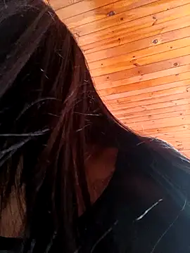 Snapshot of Astrid-- chatting on January 2025 07:59:02 PM Astrid-- online show from January 2025 07:59:02 PM