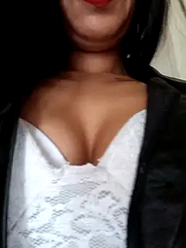 Snapshot of Astrid-- chatting on February 2025 07:58:02 PM Astrid-- online show from February 2025 07:58:02 PM