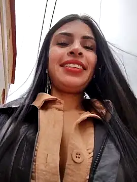 Snapshot of Astrid-- chatting on March 2025 07:17:01 PM Astrid-- online show from March 2025 07:17:01 PM