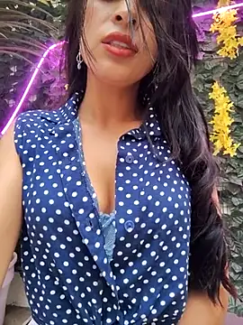 Snapshot of Astrid-- chatting on October 2025 07:56:01 PM Astrid-- online show from October 2025 07:56:01 PM