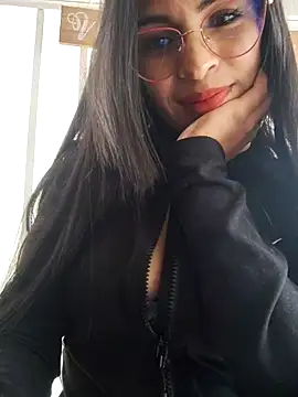 Snapshot of Astrid-- chatting on November 2025 08:00:01 PM Astrid-- online show from November 2025 08:00:01 PM