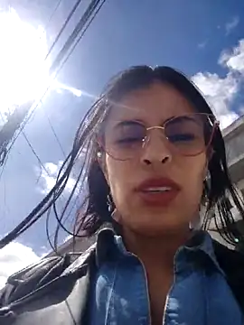 Astrid-- online show from May 2026 07:09:02 PM