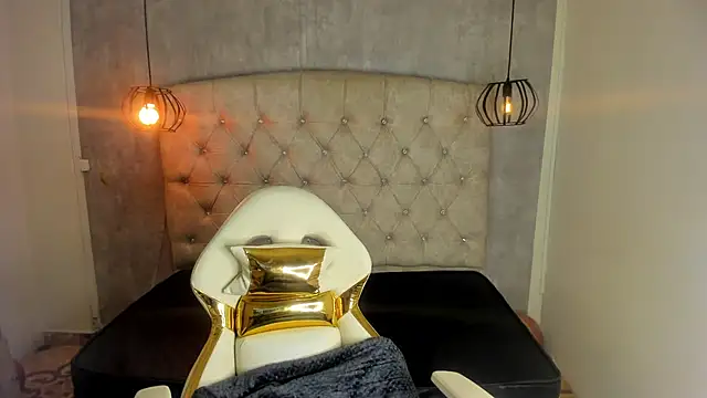 Alice Laurentt online show from February 2025 02:53:01 AM