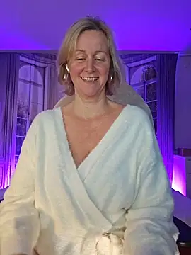 MarleneBloem online show from November 2025 03:23:02 PM