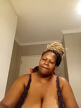 Snapshot of bustylisa1983 chatting on January 2025 10:22:02 PM bustylisa1983 online show from January 2025 10:22:02 PM