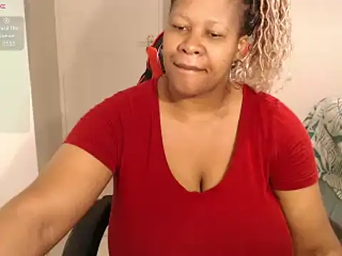 Snapshot of bustylisa1983 chatting on January 2025 08:34:02 AM bustylisa1983 online show from January 2025 08:34:02 AM