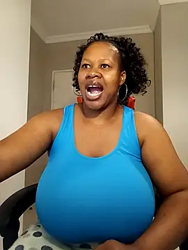 Snapshot of bustylisa1983 chatting on February 2025 08:44:02 AM bustylisa1983 online show from February 2025 08:44:02 AM