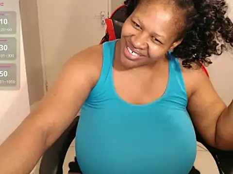 Snapshot of bustylisa1983 chatting on March 2025 10:27:02 PM bustylisa1983 online show from March 2025 10:27:02 PM