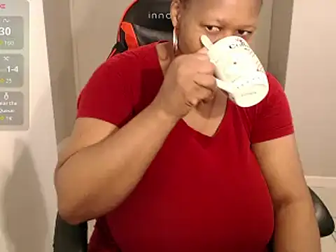 Snapshot of bustylisa1983 chatting on October 2025 05:47:02 AM bustylisa1983 online show from October 2025 05:47:02 AM