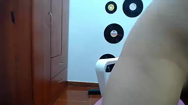 Snapshot of 9_Fernanda_9 chatting on March 2025 12:17:02 AM 9 Fernanda 9 online show from March 2025 12:17:02 AM