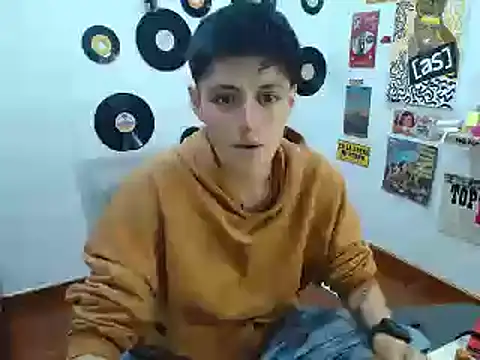 Snapshot of 9_Fernanda_9 chatting on March 2025 03:22:01 AM 9 Fernanda 9 online show from March 2025 03:22:01 AM