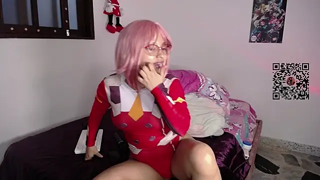 lou cute online show from October 2025 01:53:02 AM