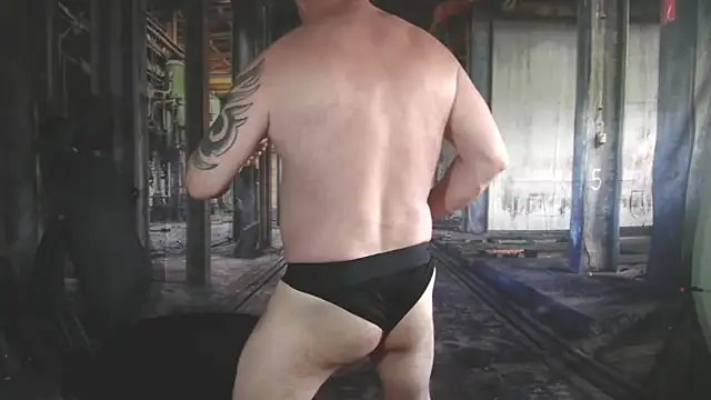 ManlyPrisonGuy online show from April 2026 02:19:01 PM