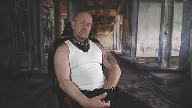 ManlyPrisonGuy online show from April 2026 02:10:02 PM