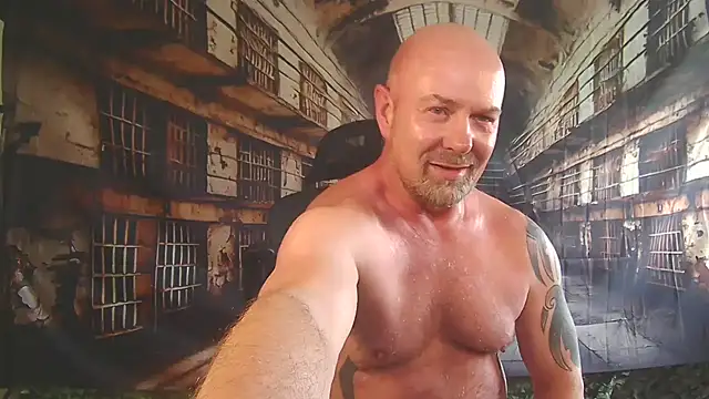 ManlyPrisonGuy online show from May 2026 02:23:02 PM