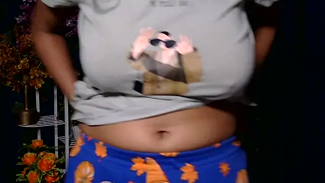 sexy-simmy online show from October 2025 11:23:01 PM