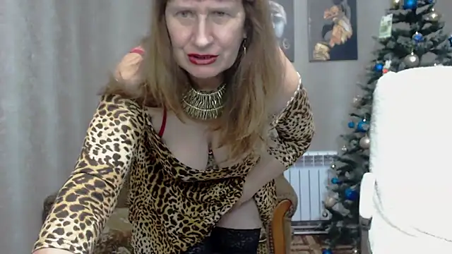 Snapshot of koroleva70 chatting on January 2025 06:13:02 PM koroleva70 online show from January 2025 06:13:02 PM