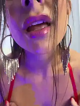 Mau White online show from March 2025 12:38:01 AM