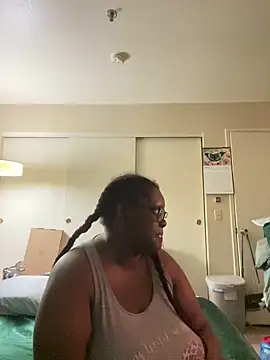 Yagurl  west online show from January 2025 06:47:01 AM