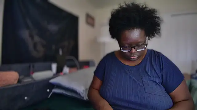 Yagurl  west online show from January 2025 07:32:01 PM