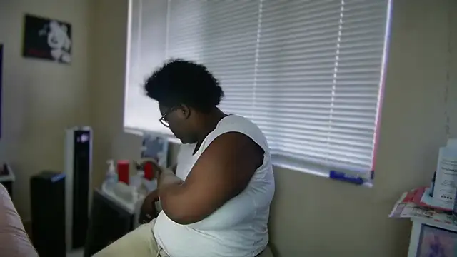 Yagurl  west online show from March 2025 12:50:01 AM