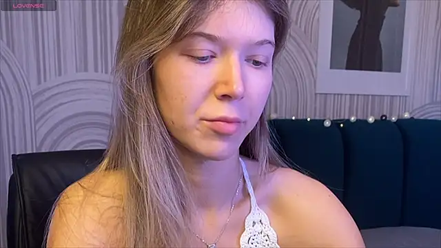 viviann evans online show from November 2025 01:06:02 AM