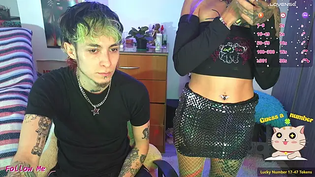 Snapshot of badeyes_crazygoat chatting on November 2025 08:29:01 PM badeyes crazygoat online show from November 2025 08:29:01 PM