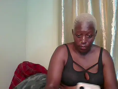 Poisonous Ivy online show from January 2025 07:10:02 PM