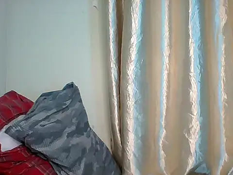 Poisonous Ivy online show from January 2025 08:37:02 PM