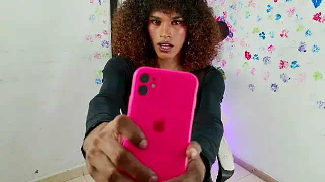 Snapshot of lau_sil chatting on September 2025 09:19:02 PM lau sil online show from September 2025 09:19:02 PM