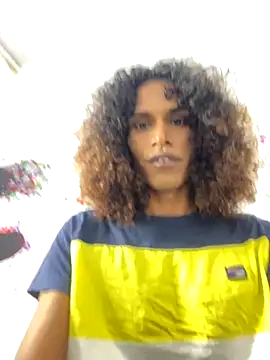 Snapshot of lau_sil chatting on October 2025 10:11:01 PM lau sil online show from October 2025 10:11:01 PM