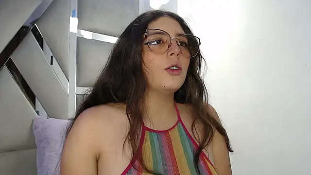 Paola Lyon  online show from January 2025 07:32:01 PM