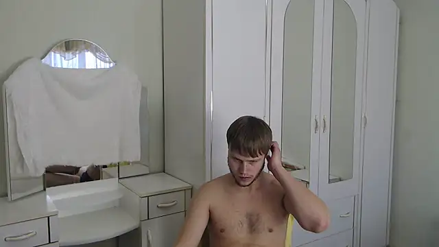 Snapshot of Zoro1999 chatting on January 2025 01:03:02 PM Zoro1999 online show from January 2025 01:03:02 PM