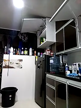 my-kitty online show from February 2026 11:53:02 PM