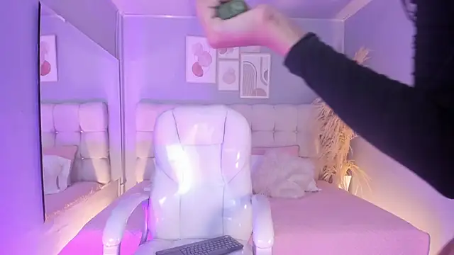 Snapshot of sofi_potter_ chatting on March 2025 02:50:01 AM sofi potter online show from March 2025 02:50:01 AM