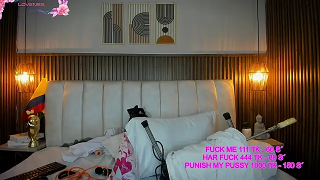 Ashleyy23x online show from July 2026 07:18:01 PM