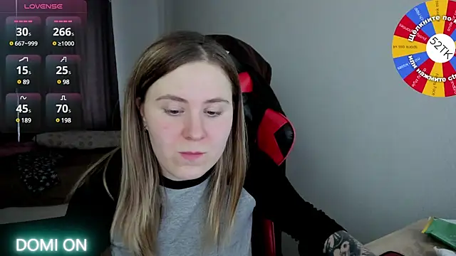 Olivia Munk online show from January 2025 09:25:02 AM