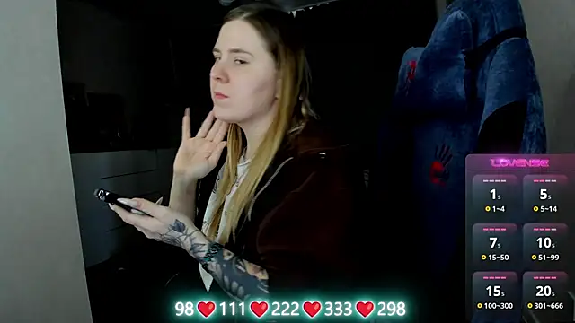 Olivia Munk online show from March 2026 08:19:01 AM