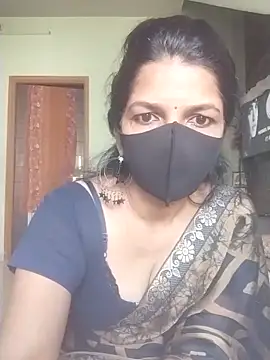 Snapshot of Shuttii_25 chatting on February 2026 05:56:01 AM Shuttii 25 online show from February 2026 05:56:01 AM