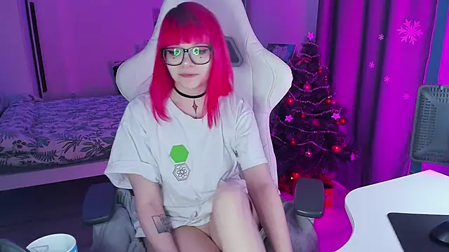 Snapshot of Yumi_Youkai chatting on December 2024 07:04:01 AM Yumi Youkai online show from December 2024 07:04:01 AM